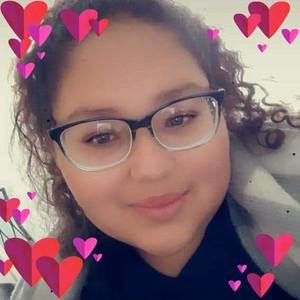 Meet your Posher, Alexis